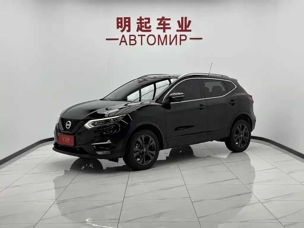 Nissan Qashqai — фото 1