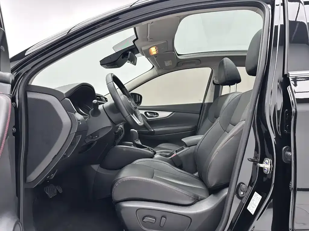 Nissan Qashqai — фото 8