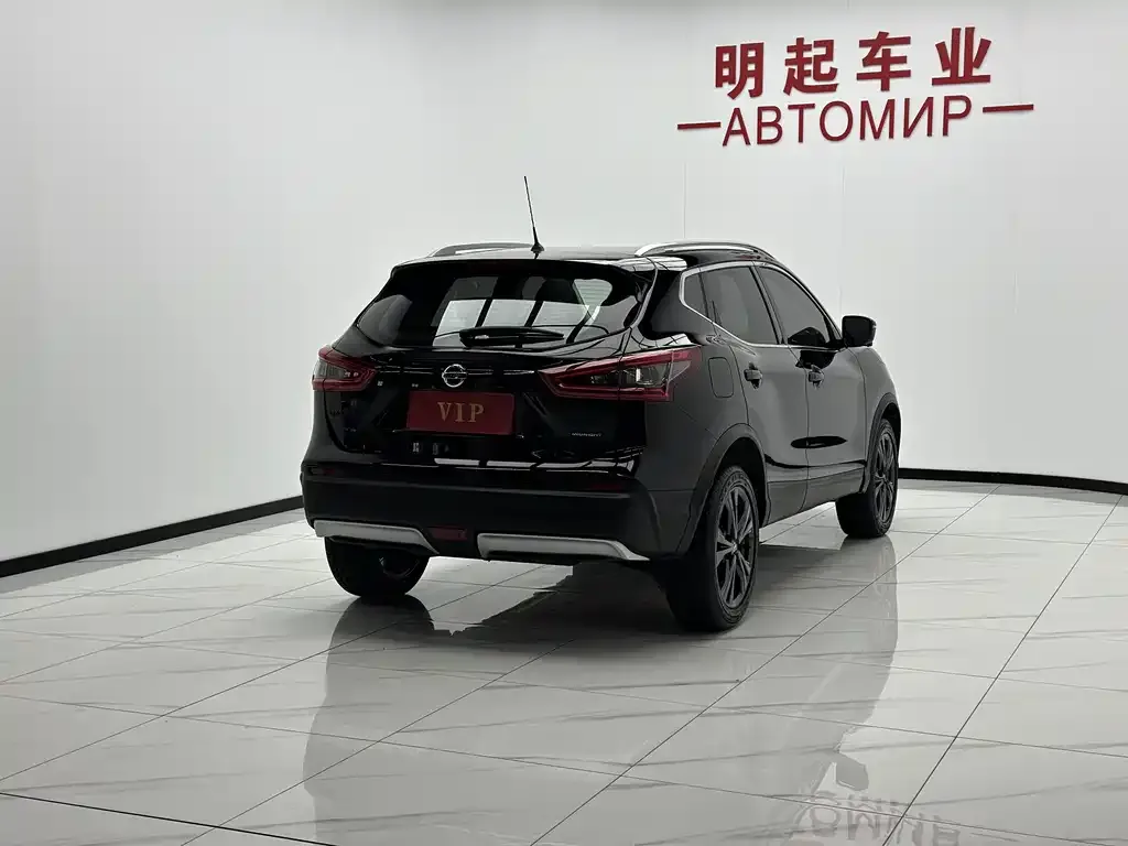 Nissan Qashqai — фото 7