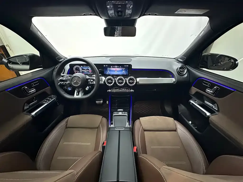 Mercedes-Benz GLB AMG — фото 4