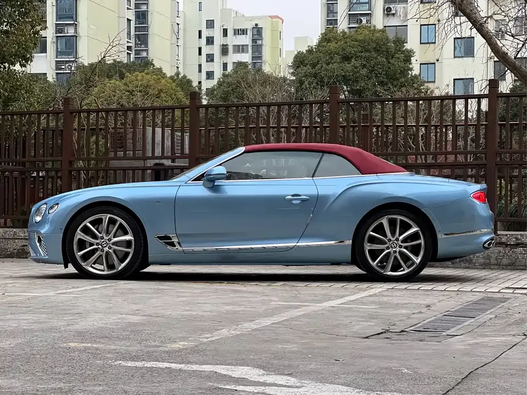 Bentley Continental — фото 5