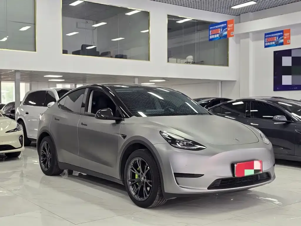 Tesla Model Y — фото 6