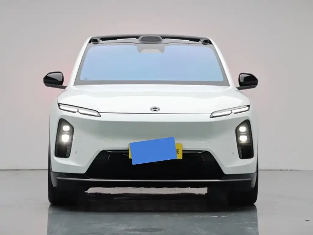 NIO EC6 — фото 10