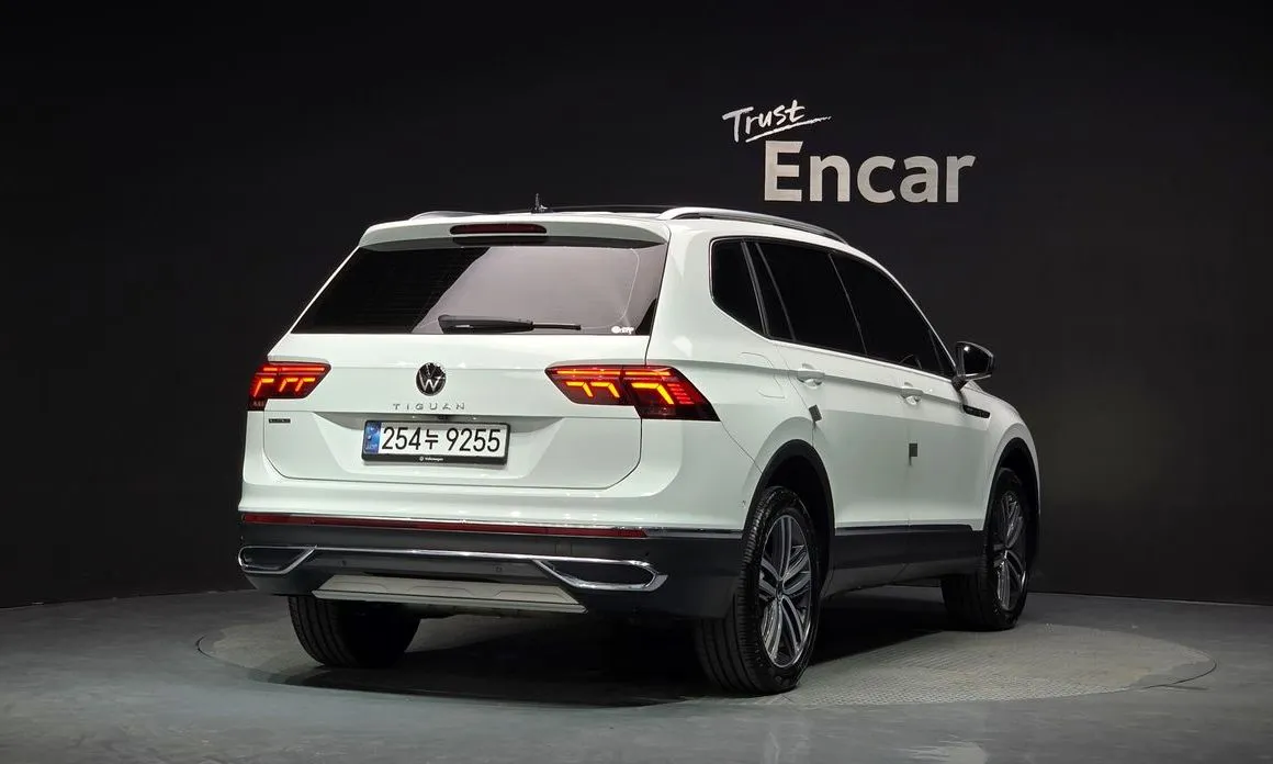 Volkswagen Tiguan — фото 2