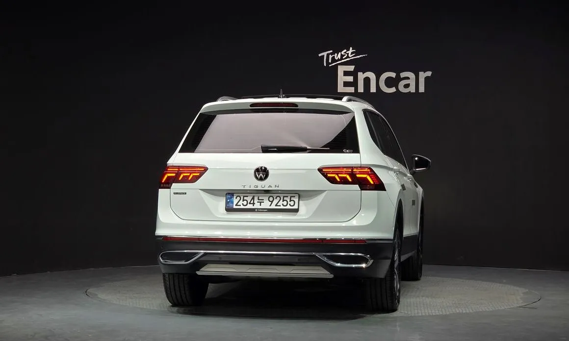 Volkswagen Tiguan — фото 4
