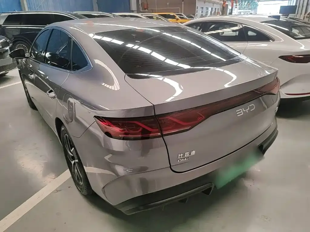 BYD Qin L — фото 8