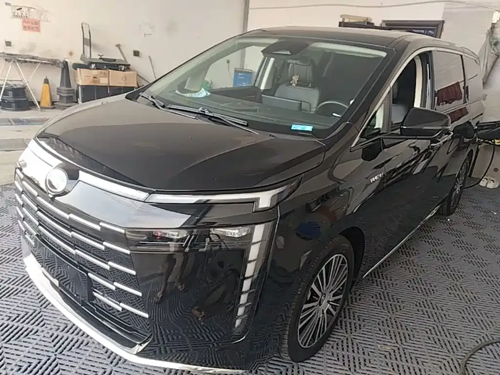 GAC Motor 传祺E8 PHEV — фото 10