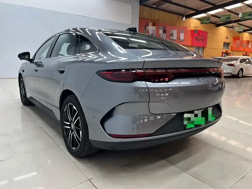 BYD Qin L — фото 6
