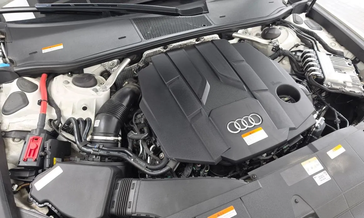 Audi A6 — фото 8