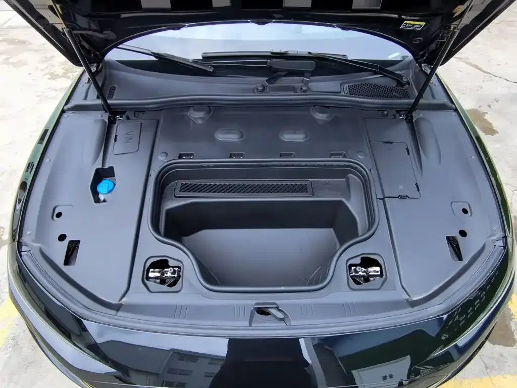 Audi 奥迪A6L e-tron — фото 7