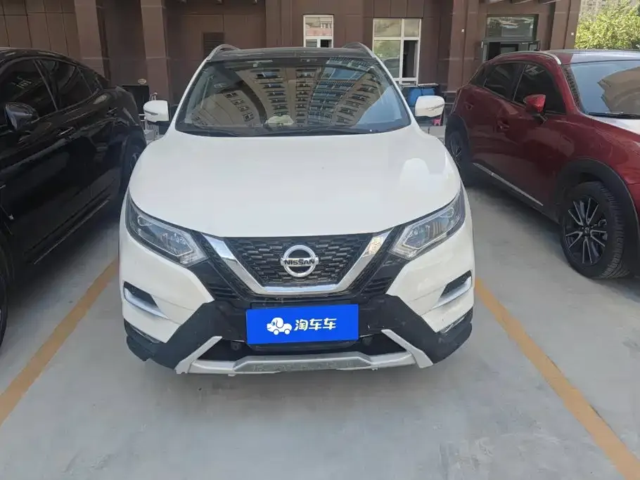 Nissan Qashqai — фото 4