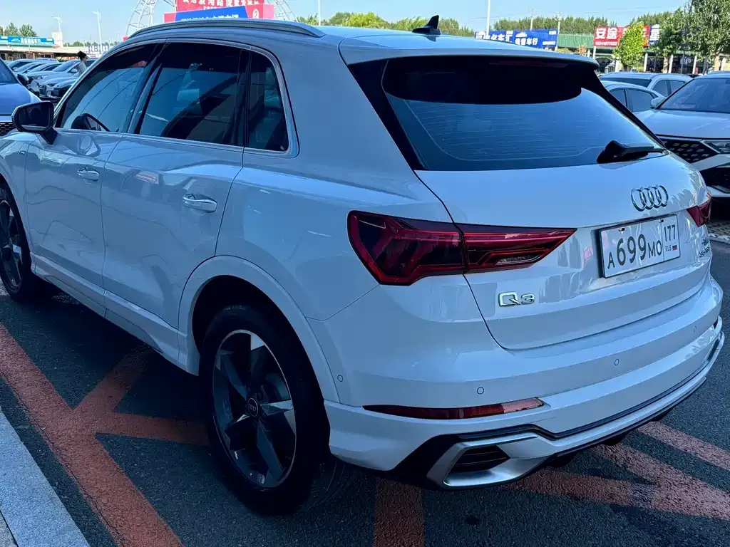 Audi Q3 — фото 6