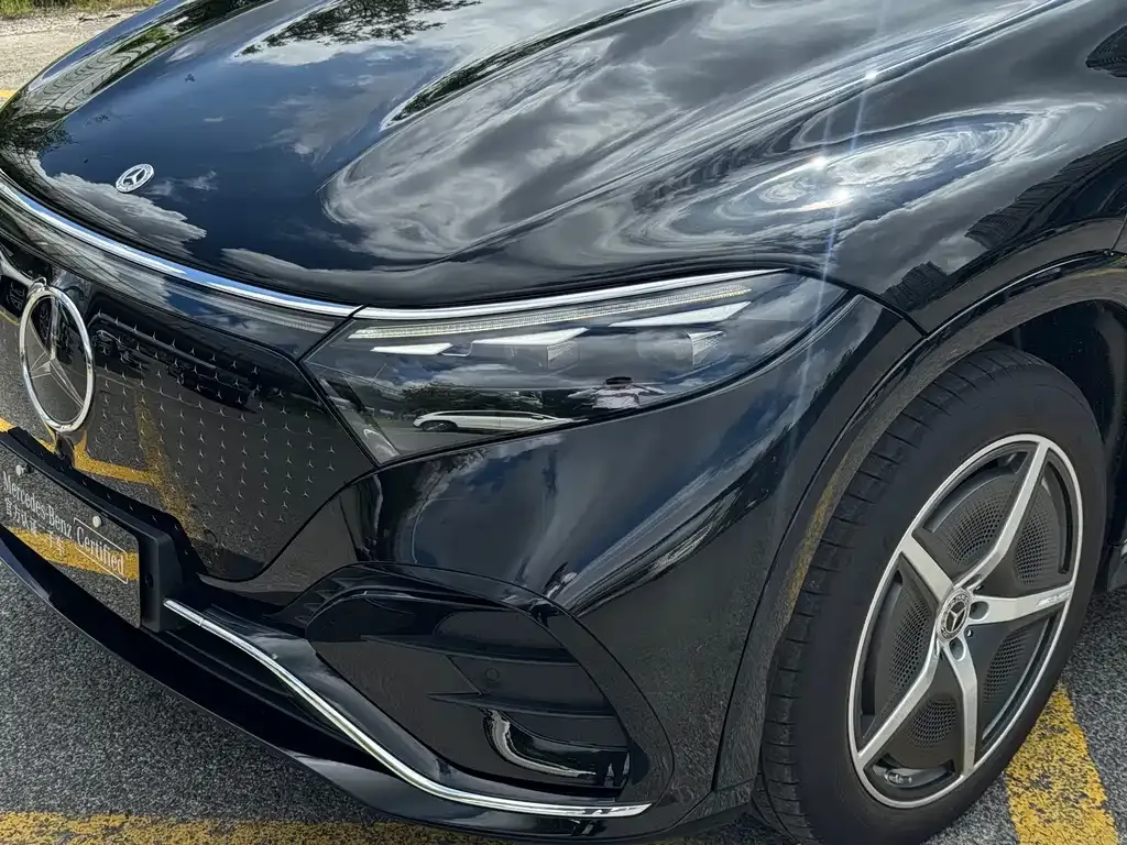 Mercedes-Benz EQS SUV — фото 9
