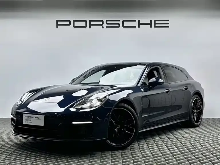 Porsche Panamera — фото 1