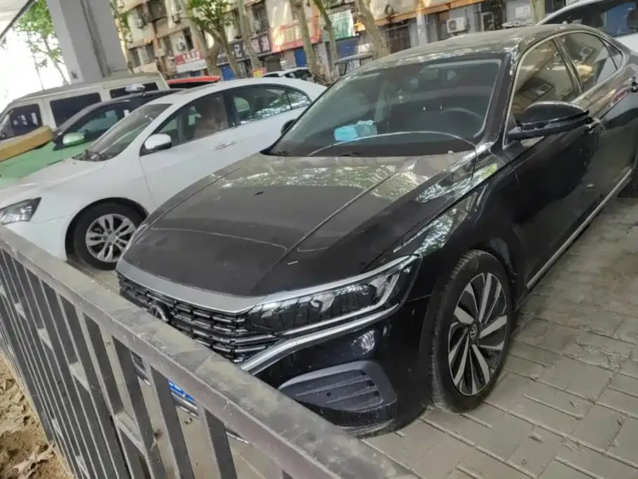 Volkswagen Passat — фото 6