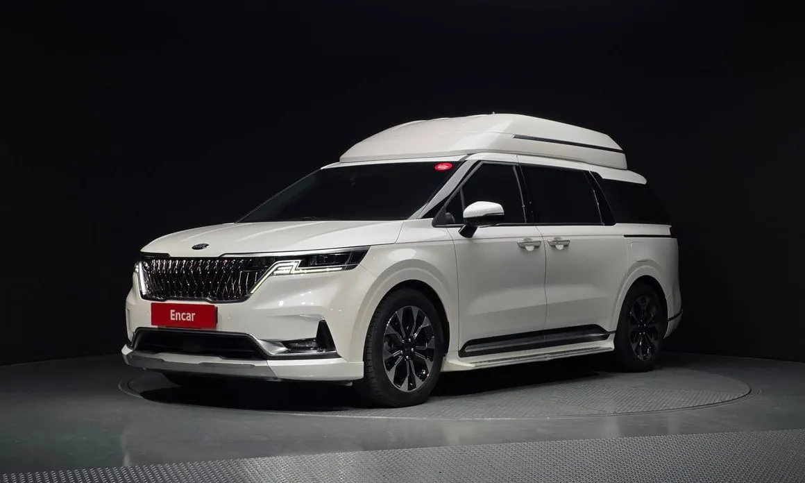Kia Carnival — фото 1
