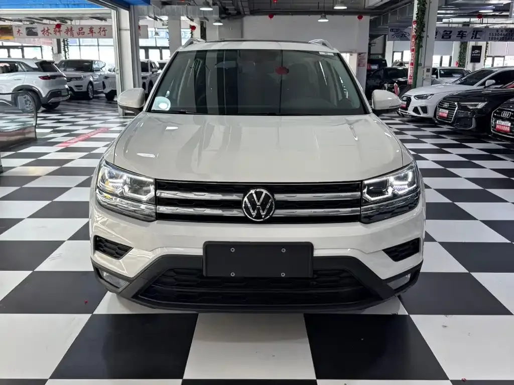 Volkswagen Tharu — фото 6