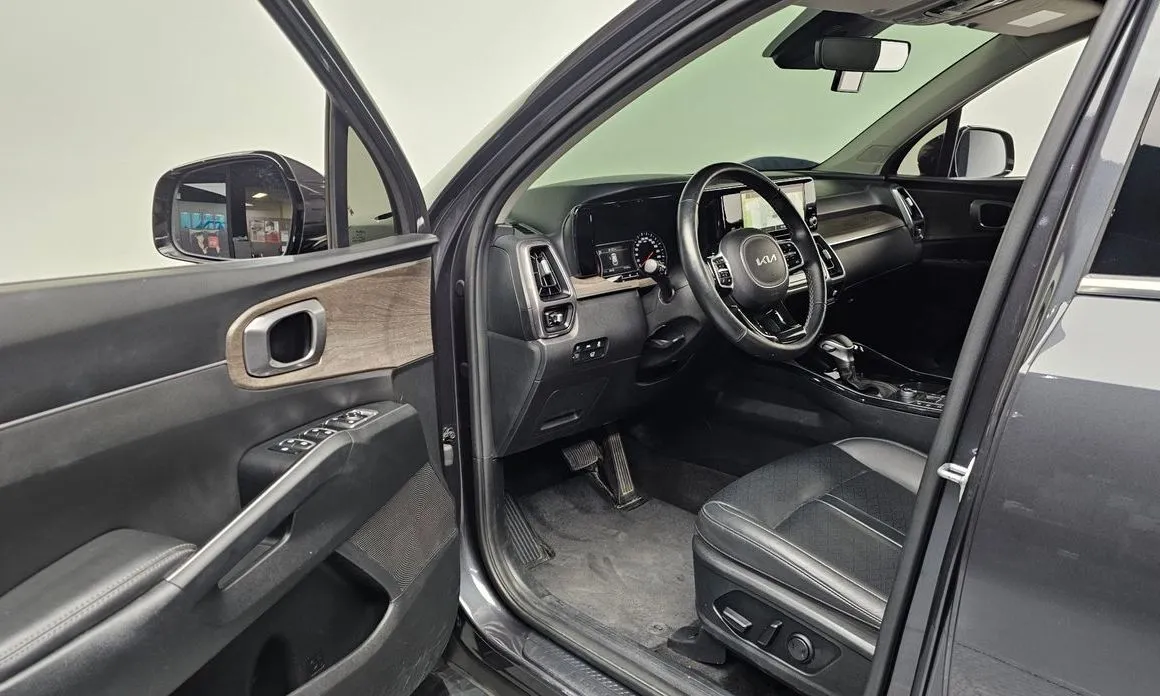 Kia Sorento — фото 9