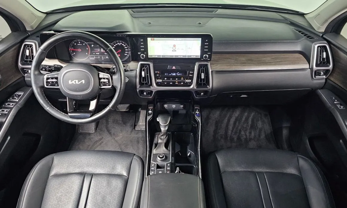 Kia Sorento — фото 10
