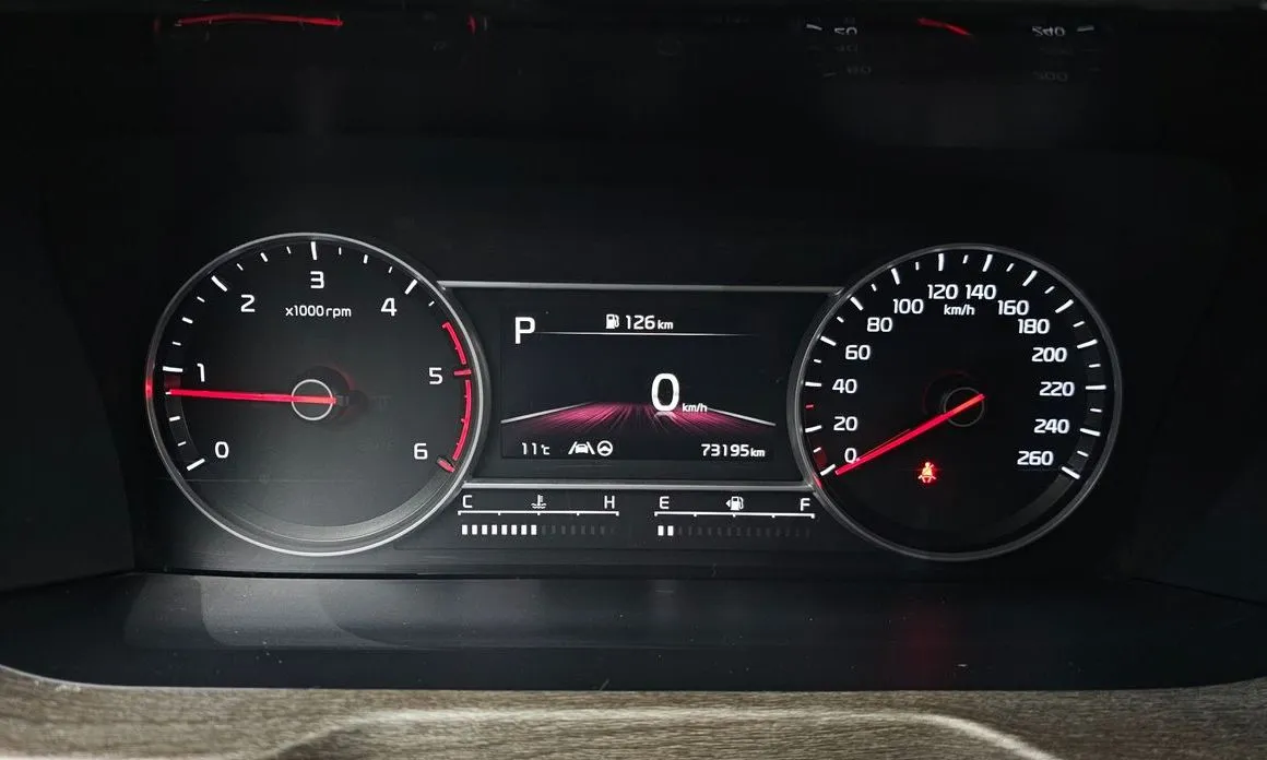 Kia Sorento — фото 5