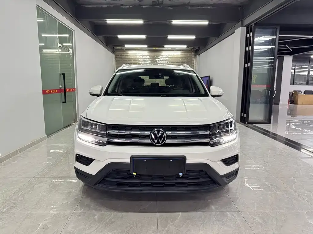 Volkswagen Tharu — фото 9