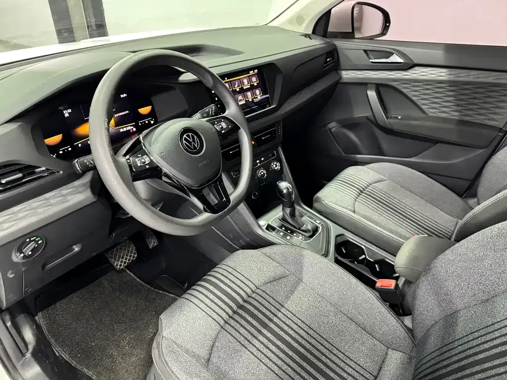 Volkswagen Tharu — фото 10