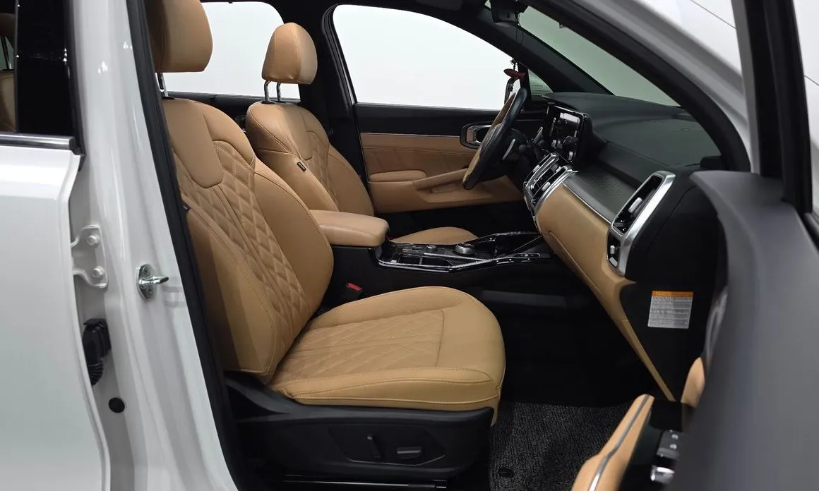 Kia Sorento — фото 6