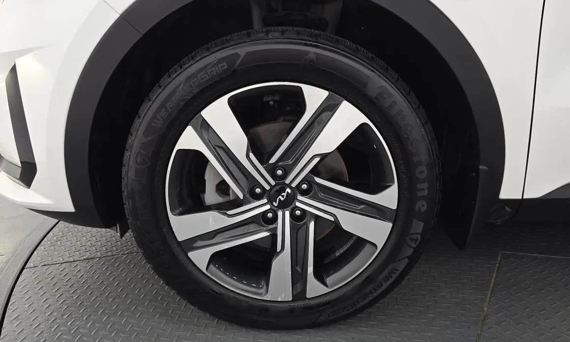 Kia Sorento — фото 8