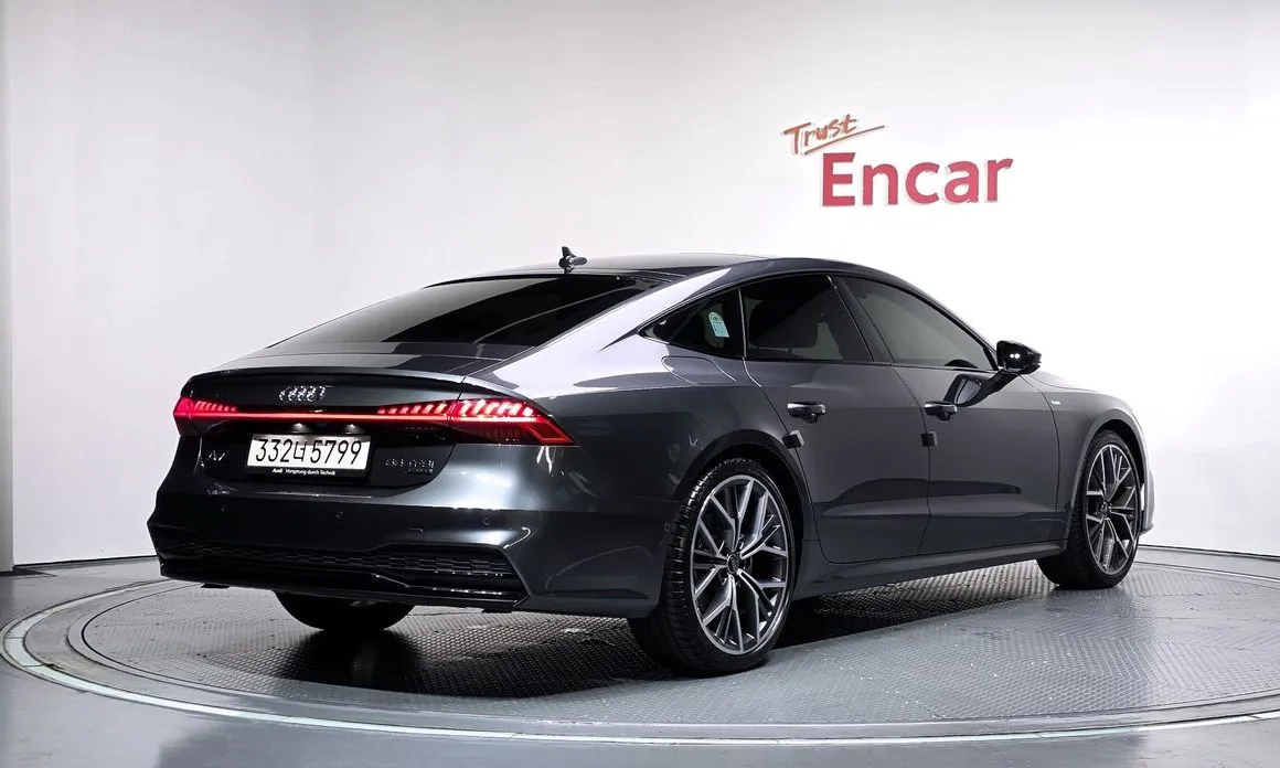 Audi A7 — фото 8