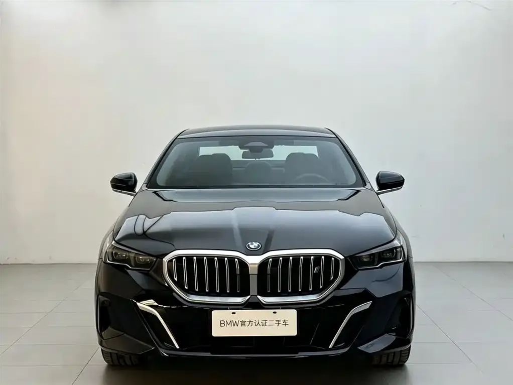 BMW i5 — фото 2