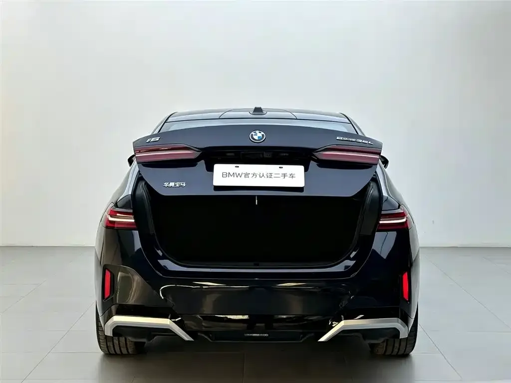 BMW i5 — фото 9