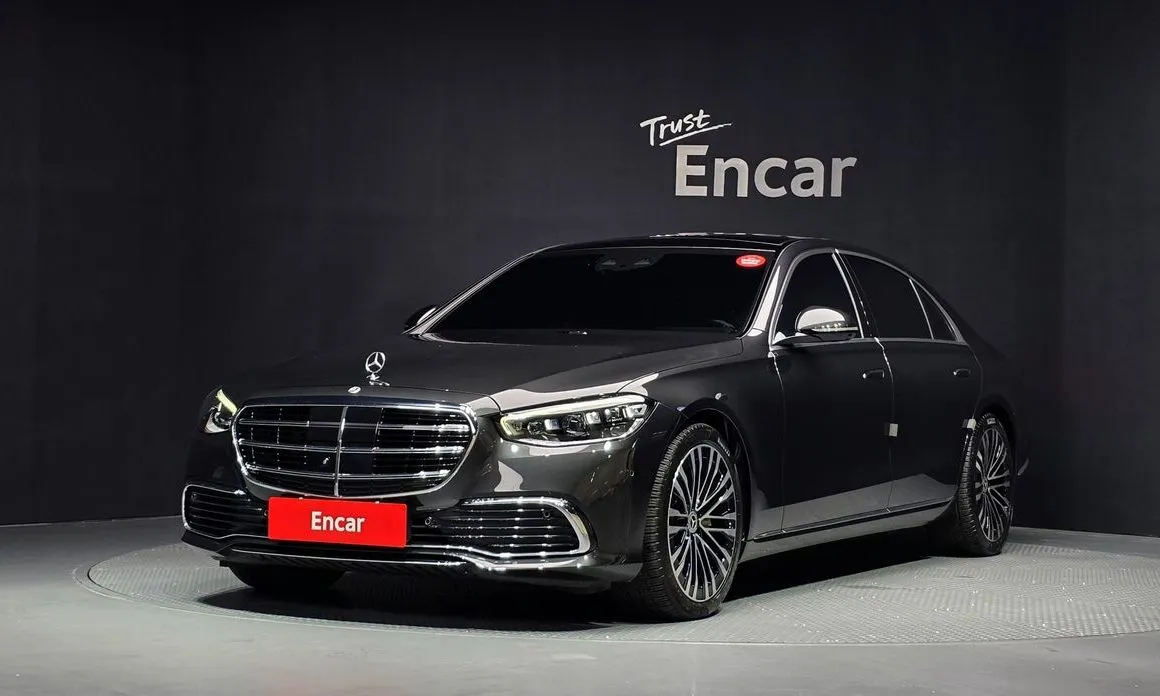Mercedes-Benz S-Class — фото 1