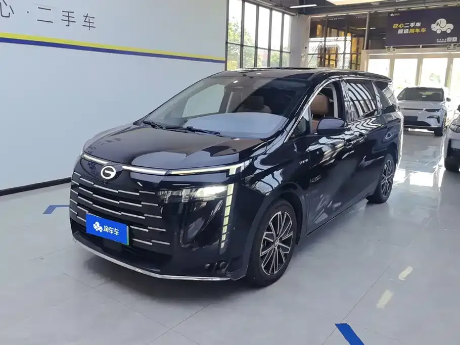 GAC Motor 传祺E8 PHEV — фото 1
