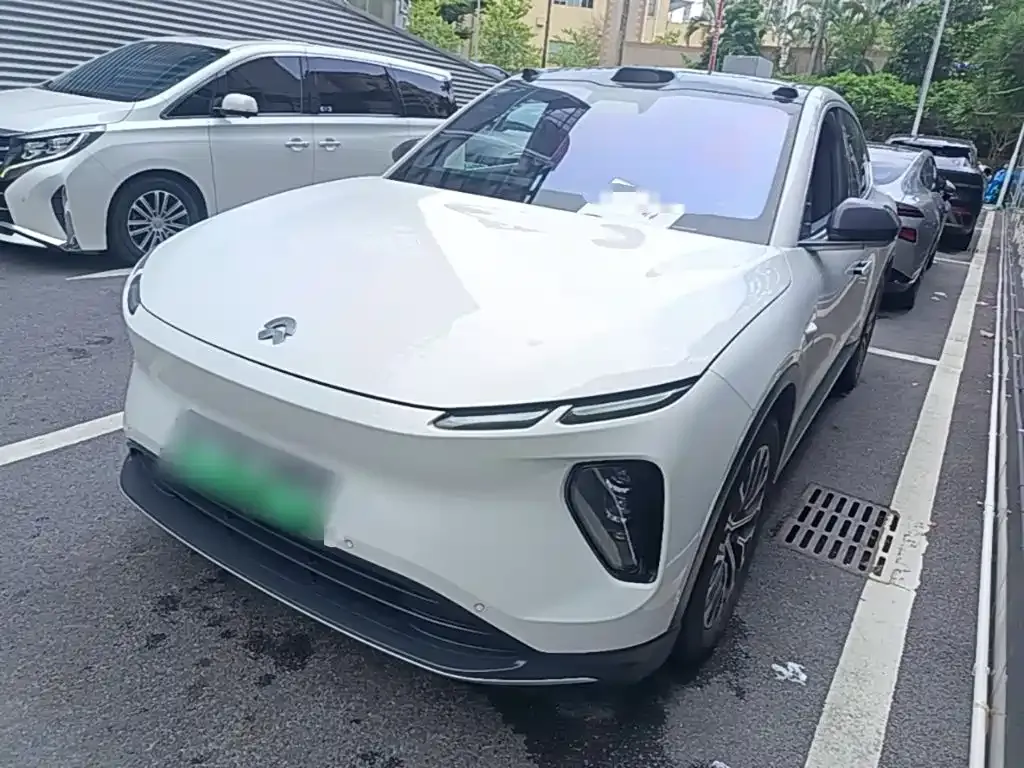 NIO EC6 — фото 8