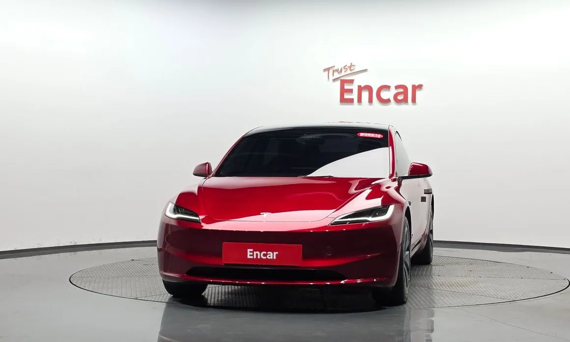 Tesla Model 3 — фото 2