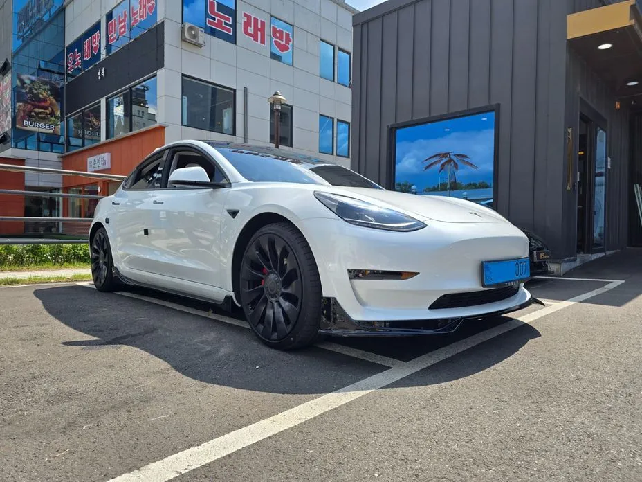 Tesla Model 3 — фото 8