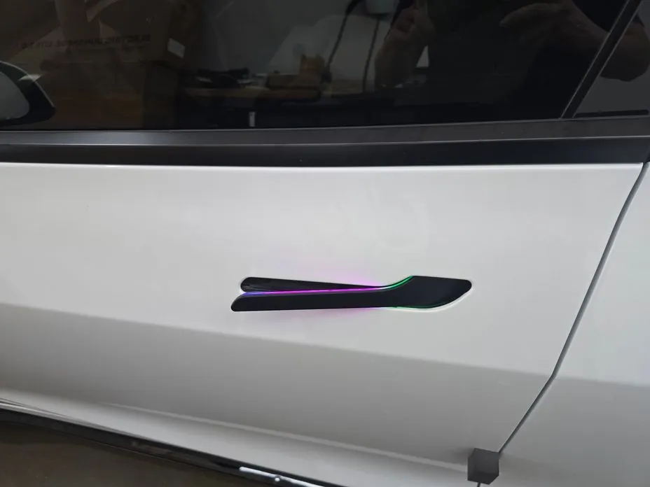 Tesla Model 3 — фото 9