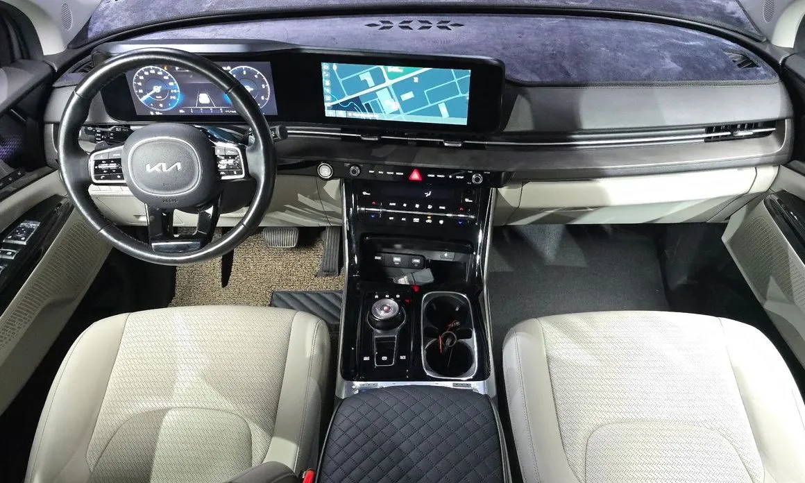 Kia Carnival — фото 10