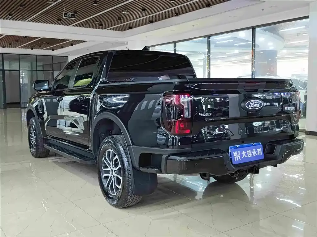 Ford Ranger — фото 10