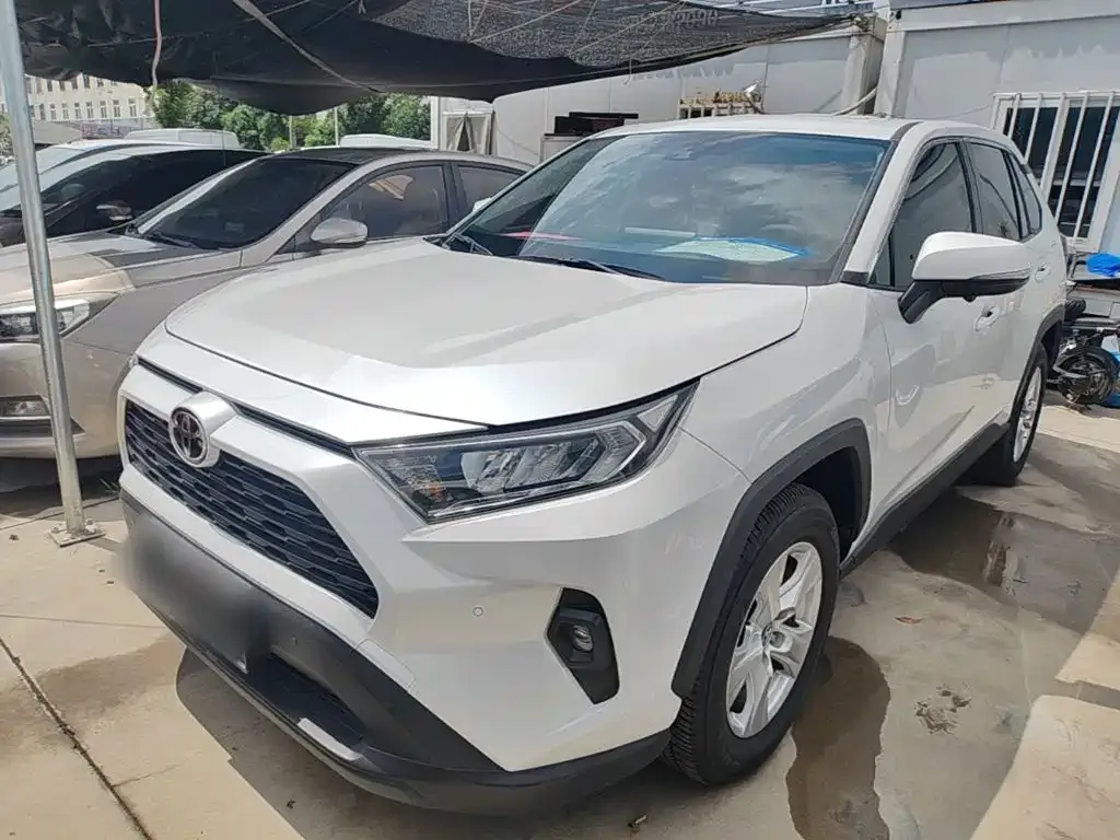 Toyota RAV4 — фото 2