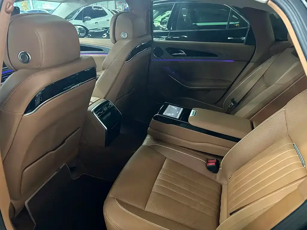 Hongqi H9 — фото 2