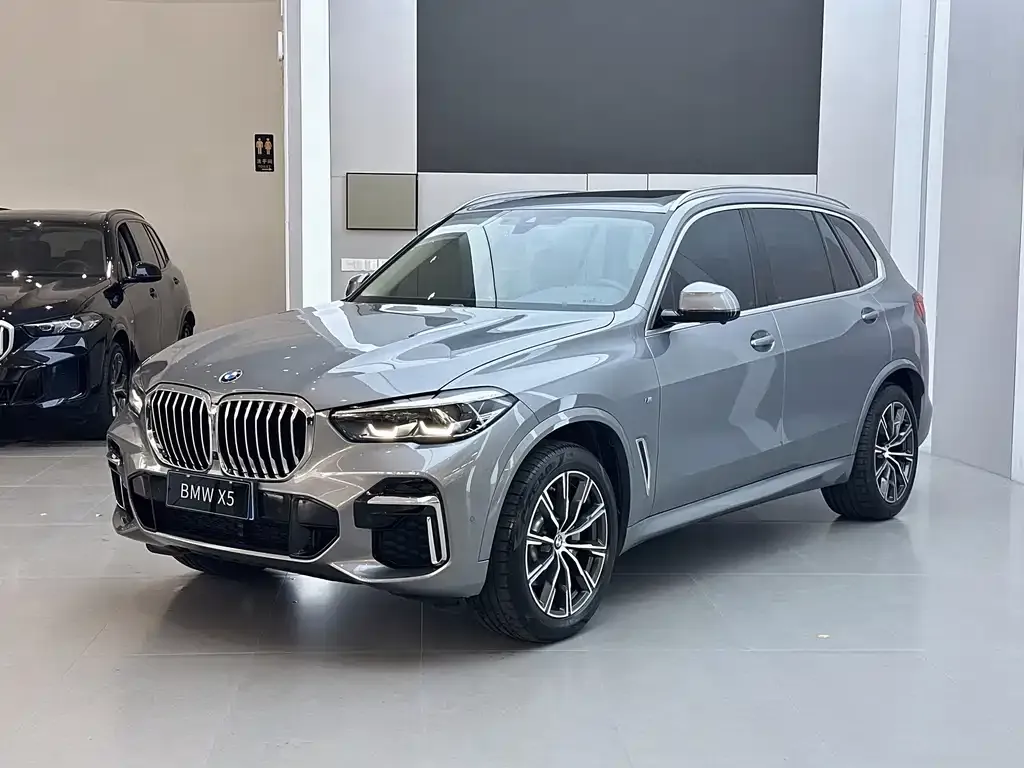 BMW X5 — фото 1