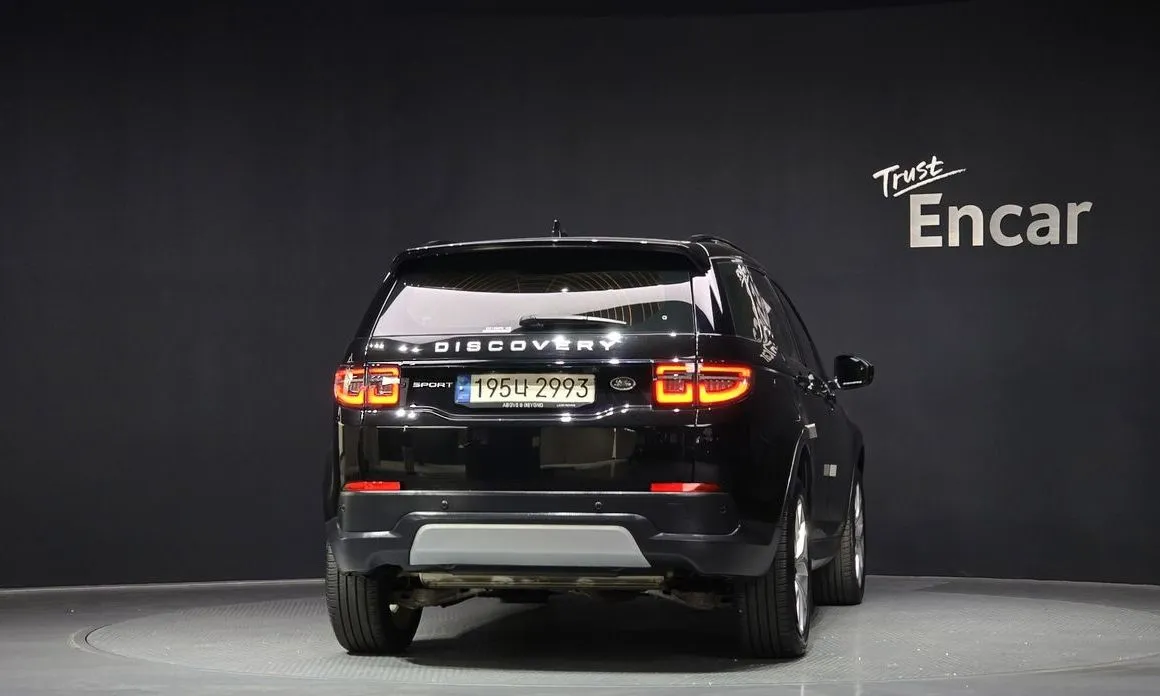 Land Rover Discovery Sport — фото 2