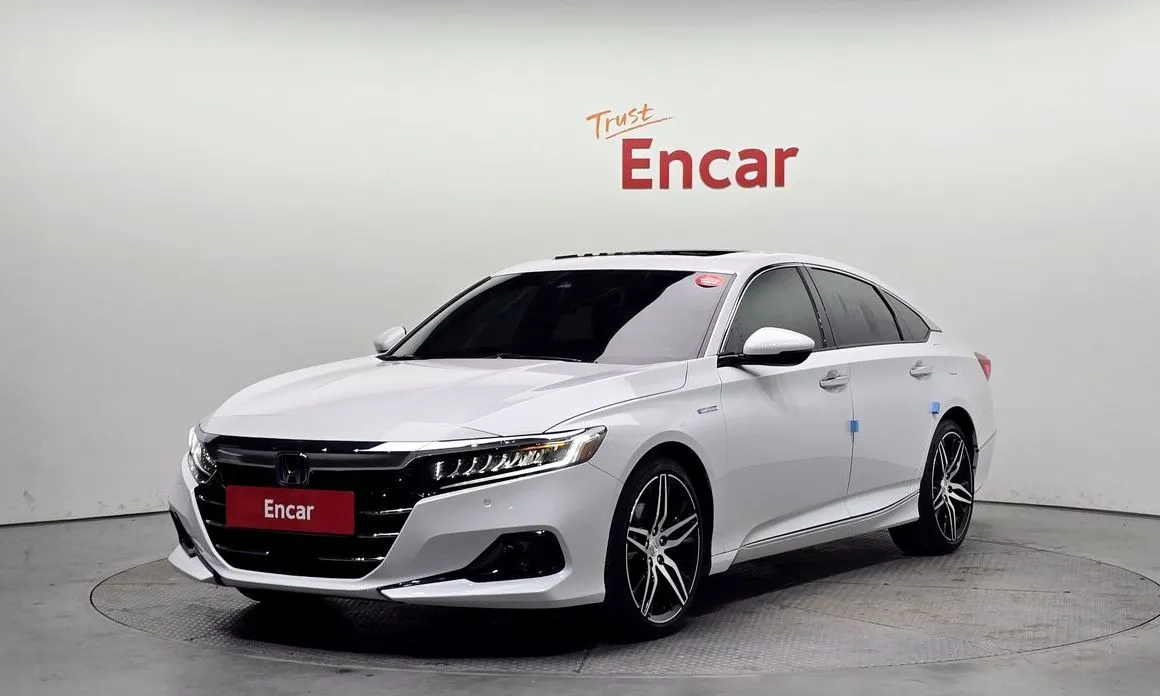 Honda Accord — фото 1