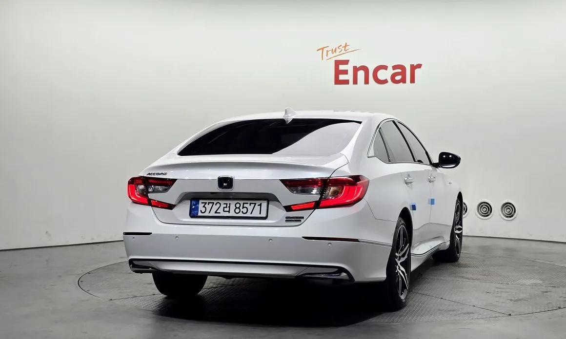 Honda Accord — фото 4