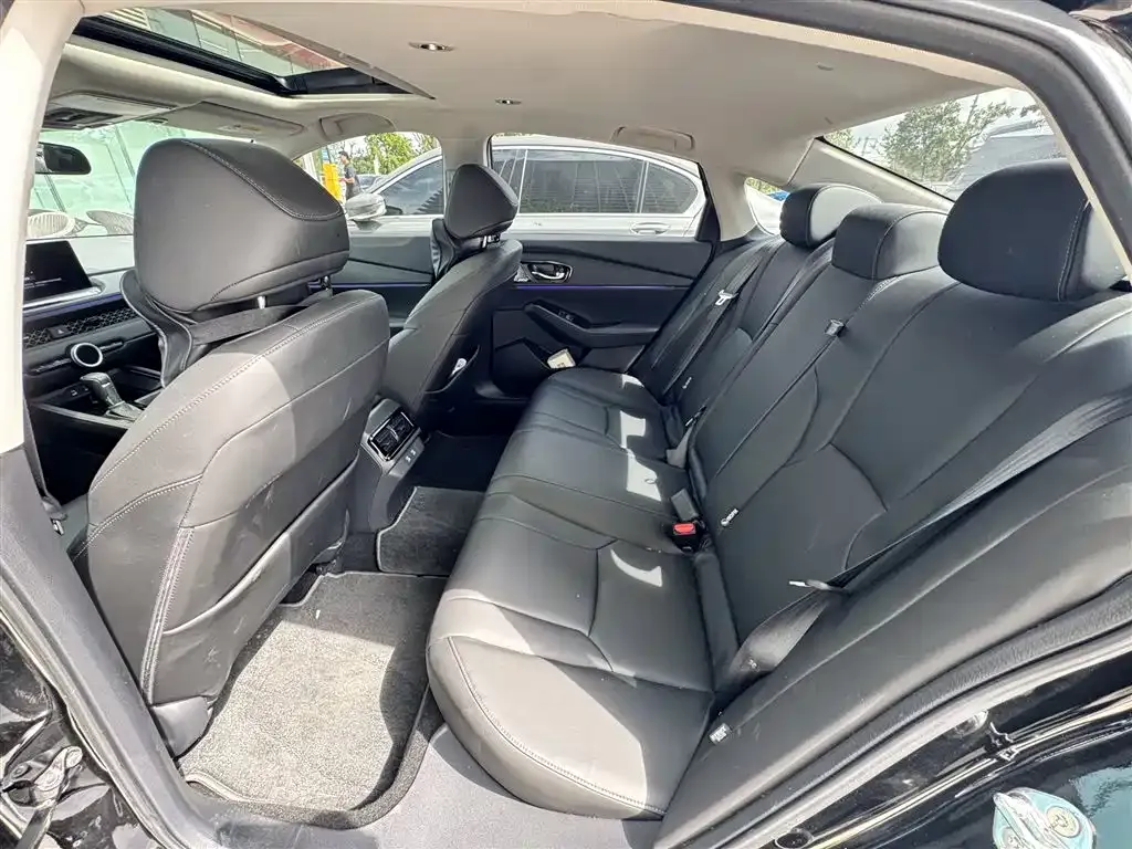 Honda Accord — фото 4