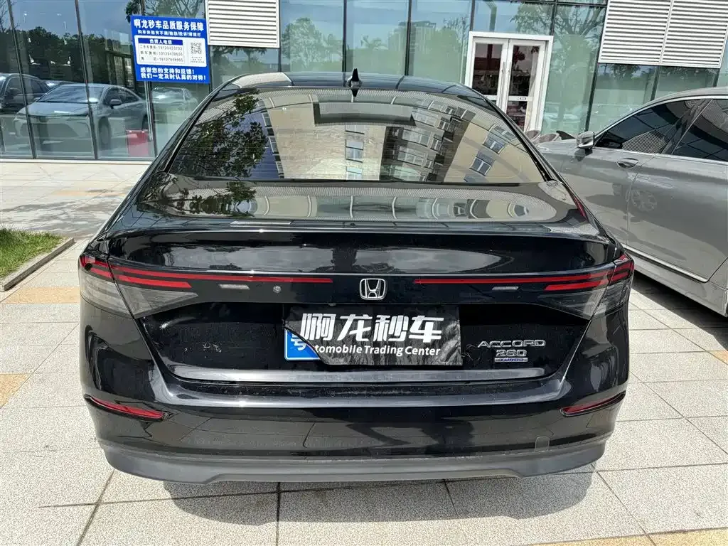 Honda Accord — фото 5