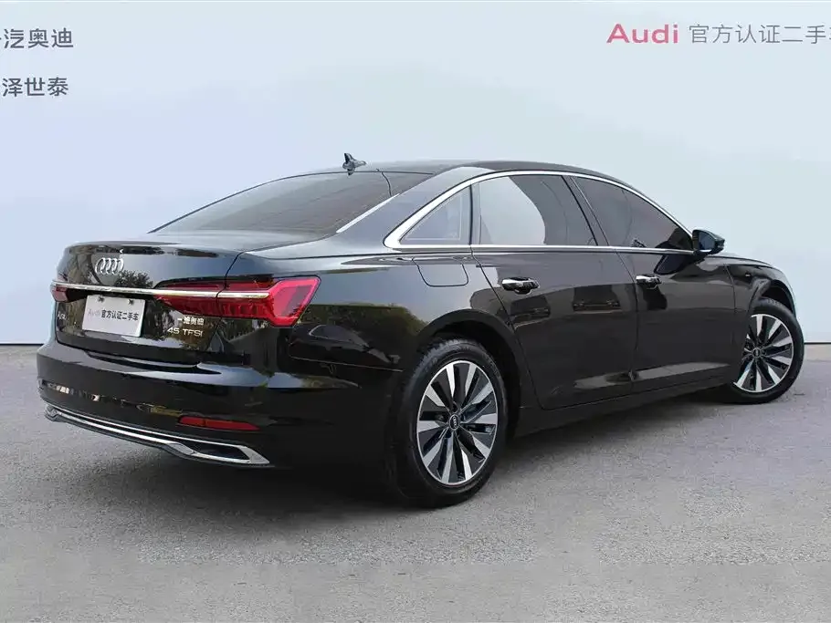 Audi A6L — фото 8