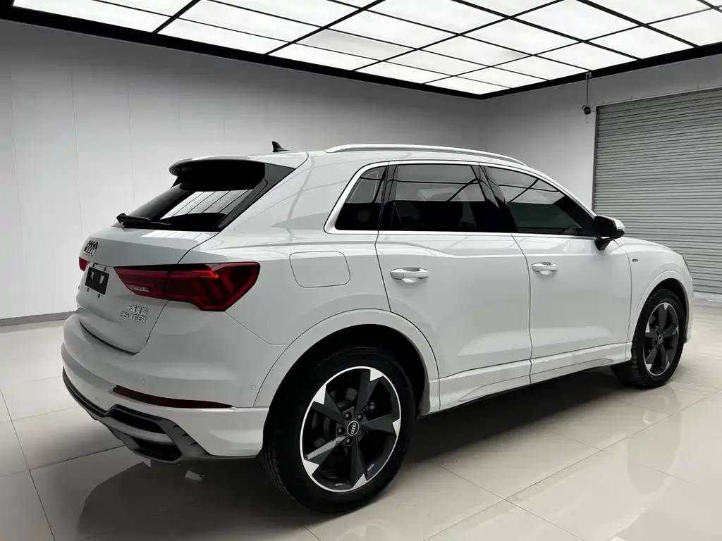 Audi Q3 — фото 2