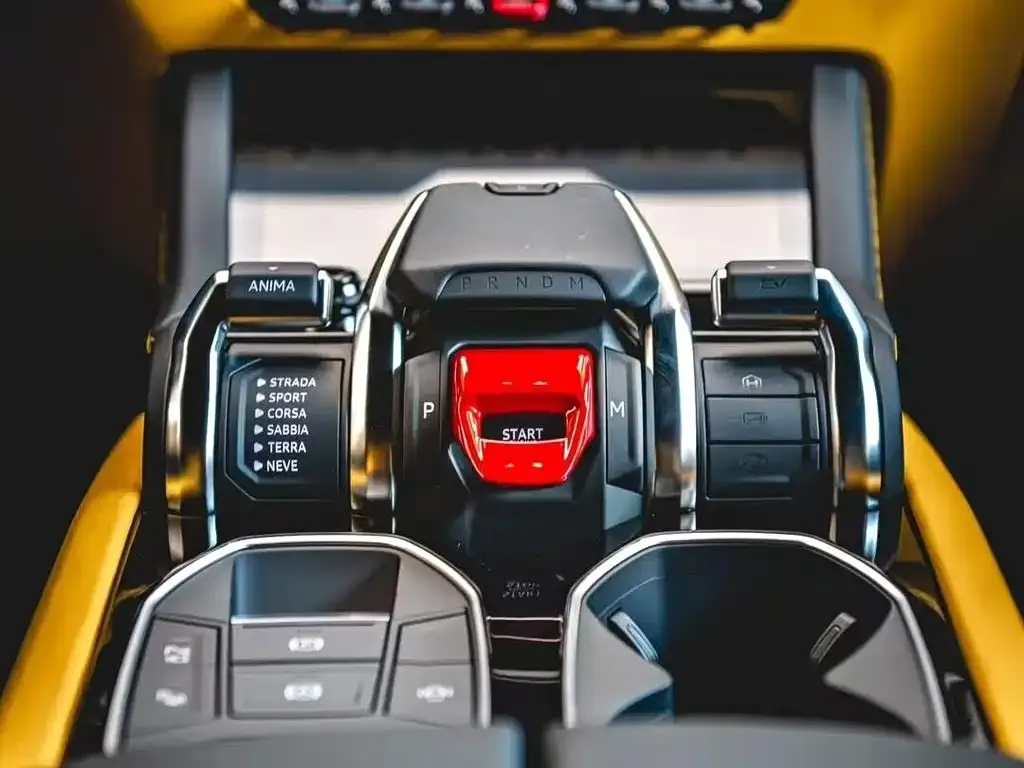 Lamborghini Urus SE — фото 4